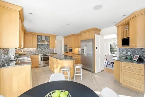 42 Butler Road Scarsdale NY 10583