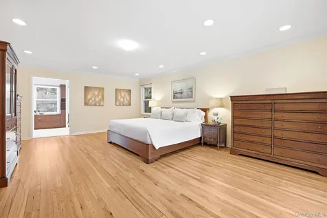 42 Butler Road Scarsdale NY 10583