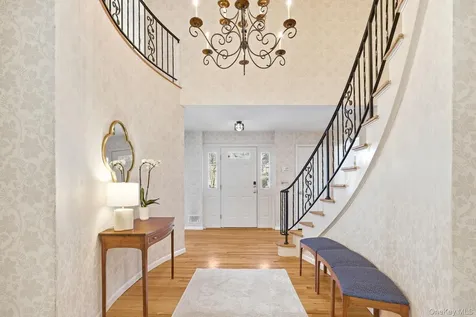42 Butler Road Scarsdale NY 10583