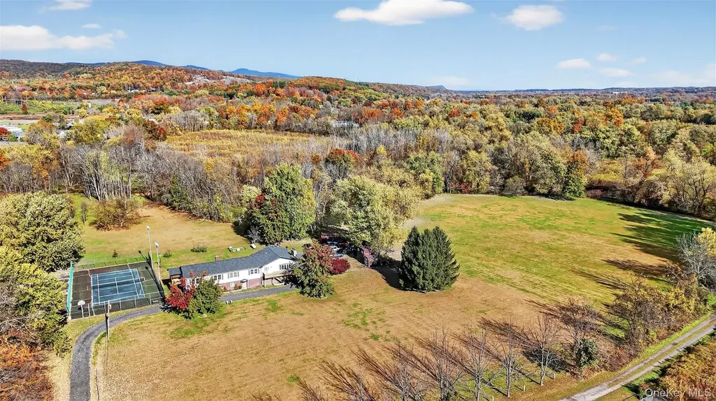 131 Barbarossa Lane Kingston NY 12401