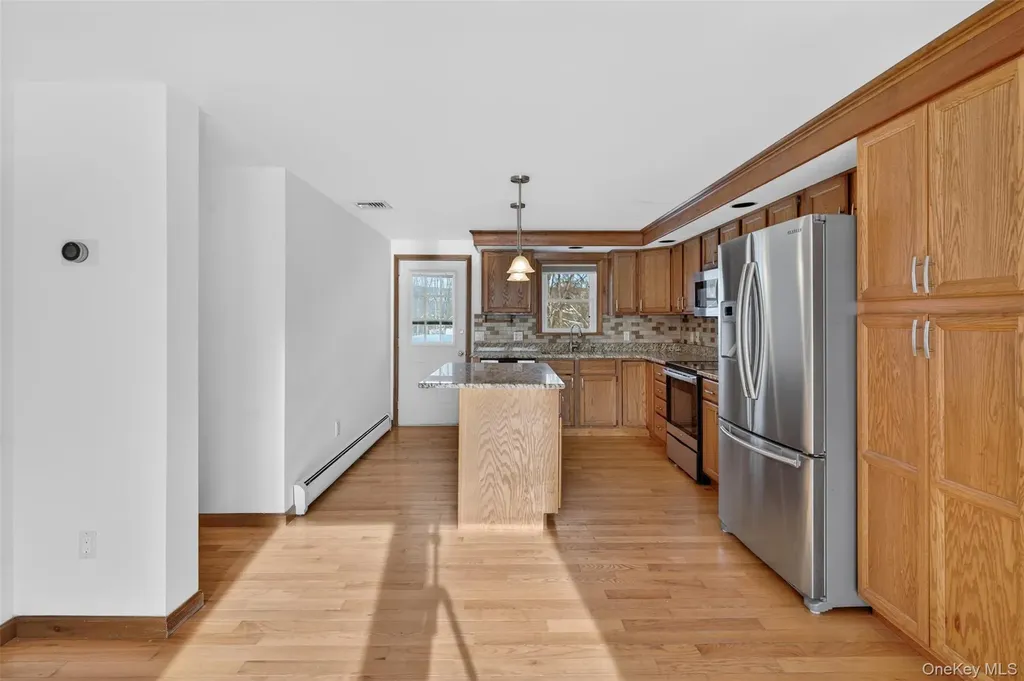 131 Barbarossa Lane Kingston NY 12401