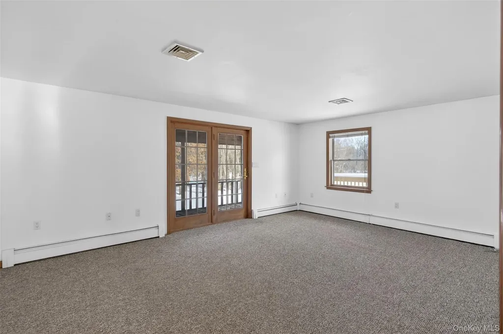 131 Barbarossa Lane Kingston NY 12401