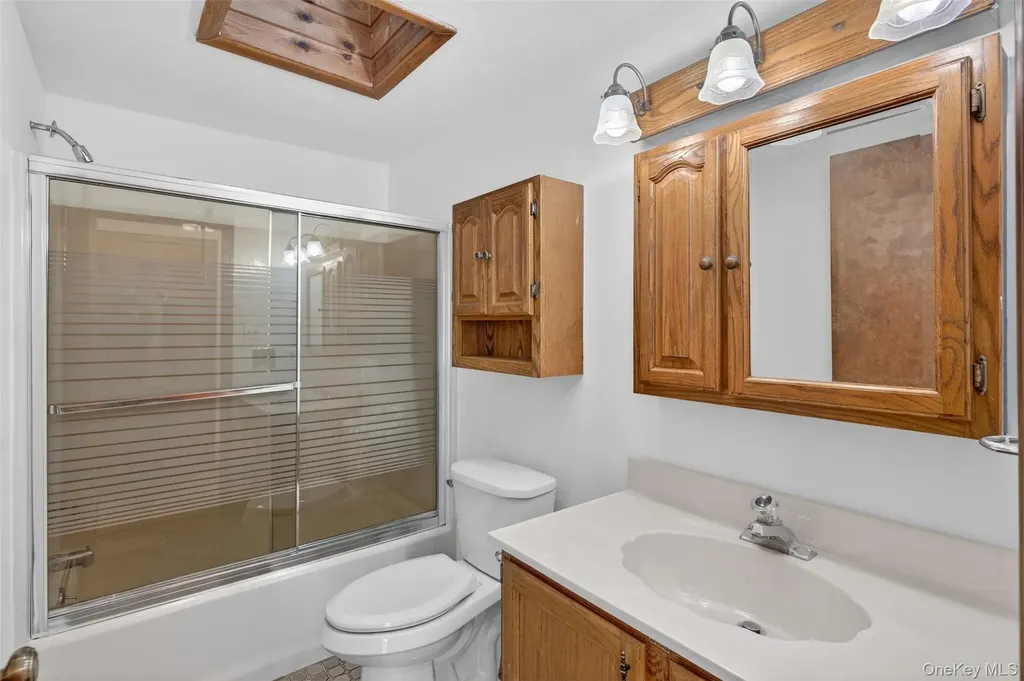 131 Barbarossa Lane Kingston NY 12401