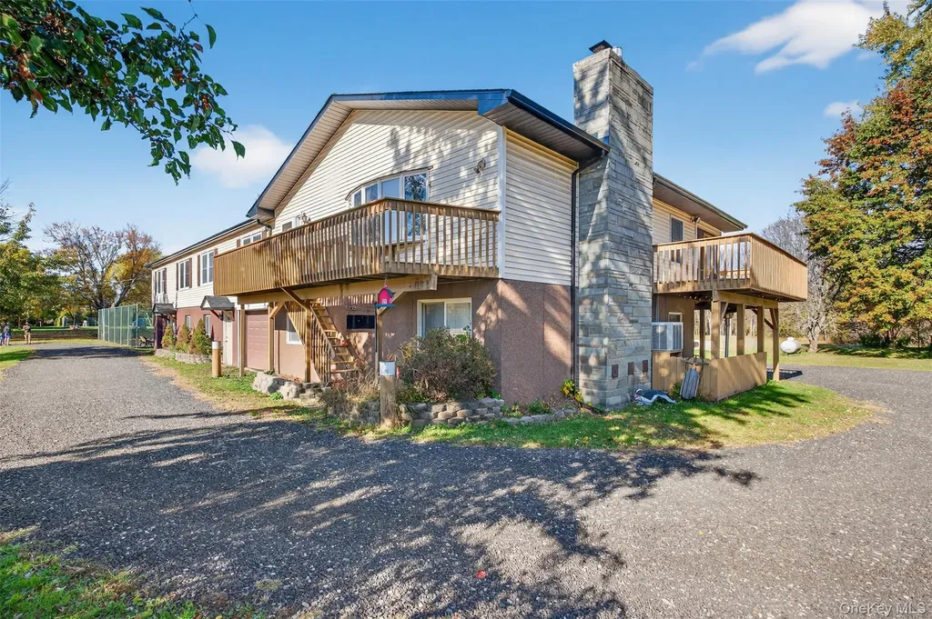131 Barbarossa Lane Kingston NY 12401