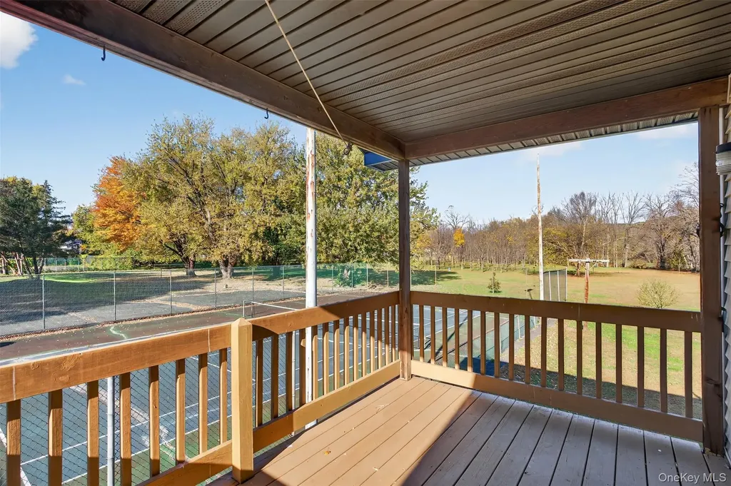 131 Barbarossa Lane Kingston NY 12401