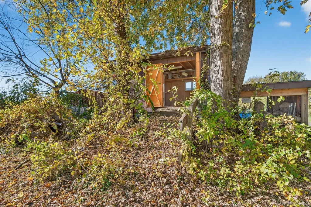 131 Barbarossa Lane Kingston NY 12401