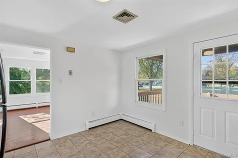 131 Barbarossa Lane Kingston NY 12401