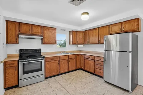 131 Barbarossa Lane Kingston NY 12401