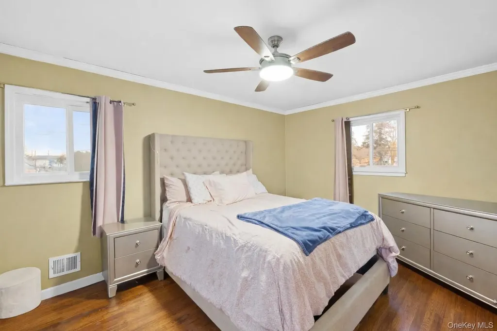 85 Bedford Avenue Freeport NY 11520
