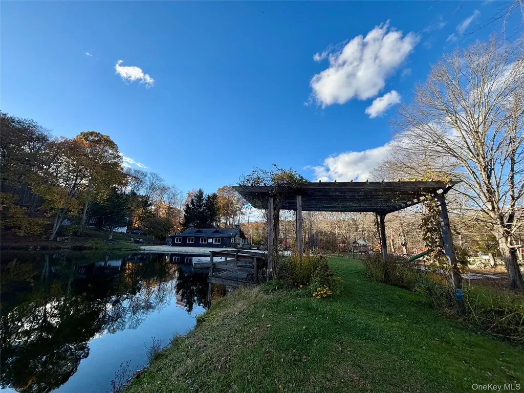 12 Skytop Drive Katonah NY 10536