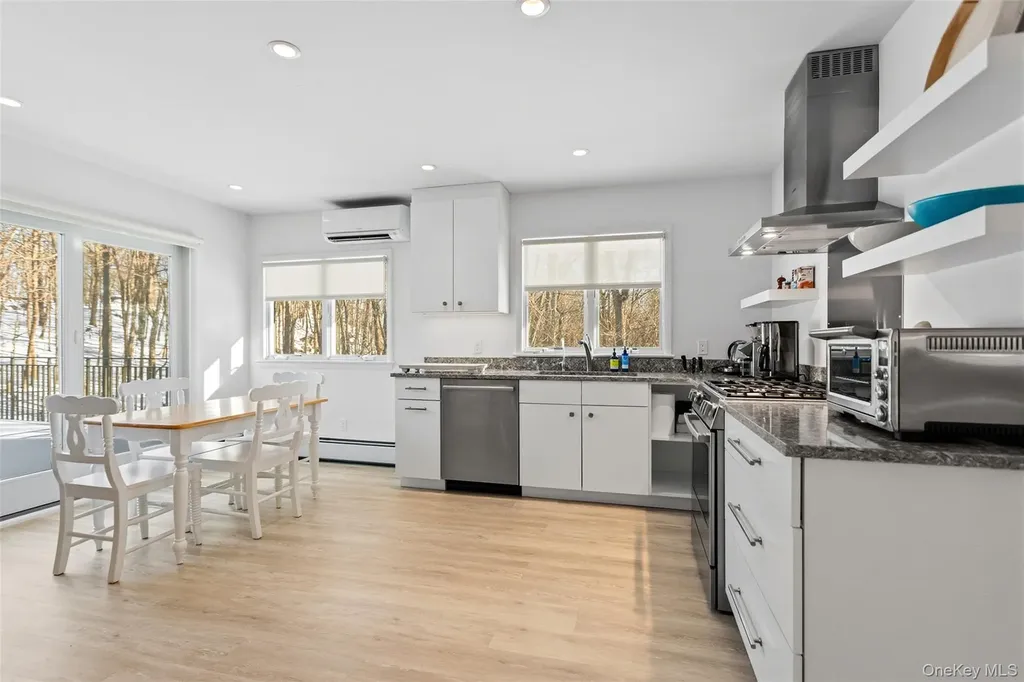 12 Skytop Drive Katonah NY 10536