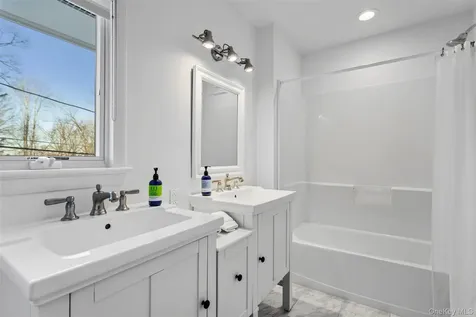 12 Skytop Drive Katonah NY 10536