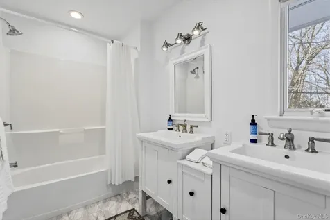 12 Skytop Drive Katonah NY 10536