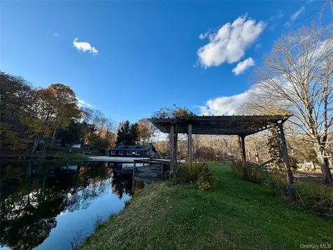 12 Skytop Drive Katonah NY 10536