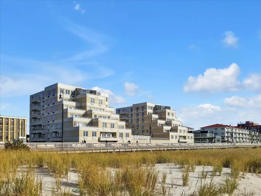 450 W Broadway Long Beach NY 11561