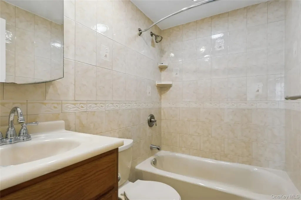 450 W Broadway Long Beach NY 11561