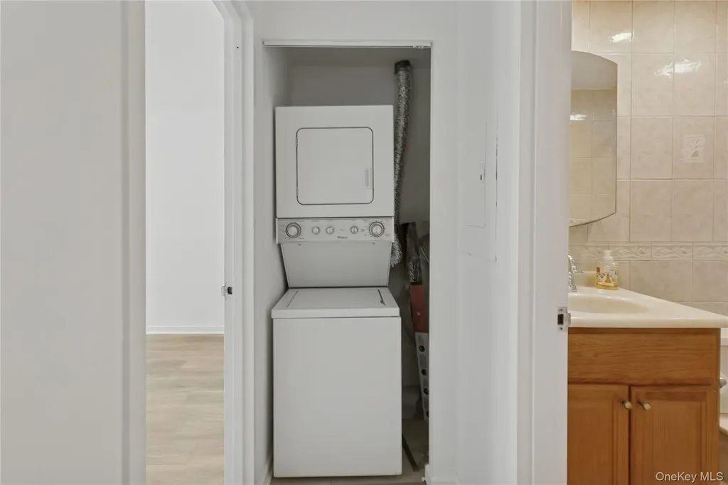 450 W Broadway Long Beach NY 11561