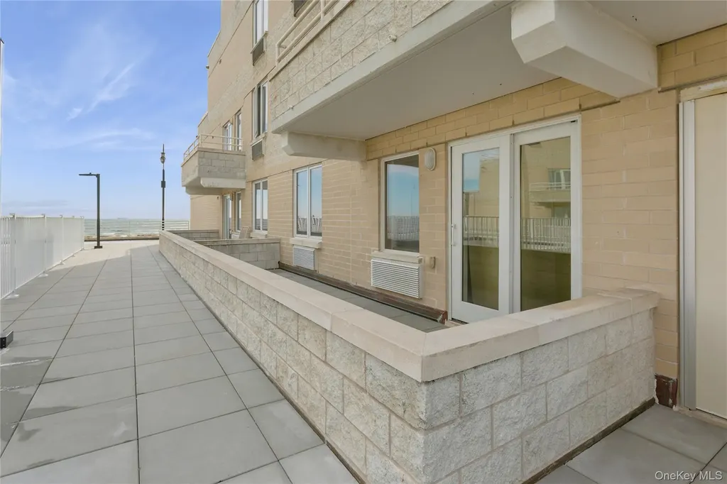 450 W Broadway Long Beach NY 11561
