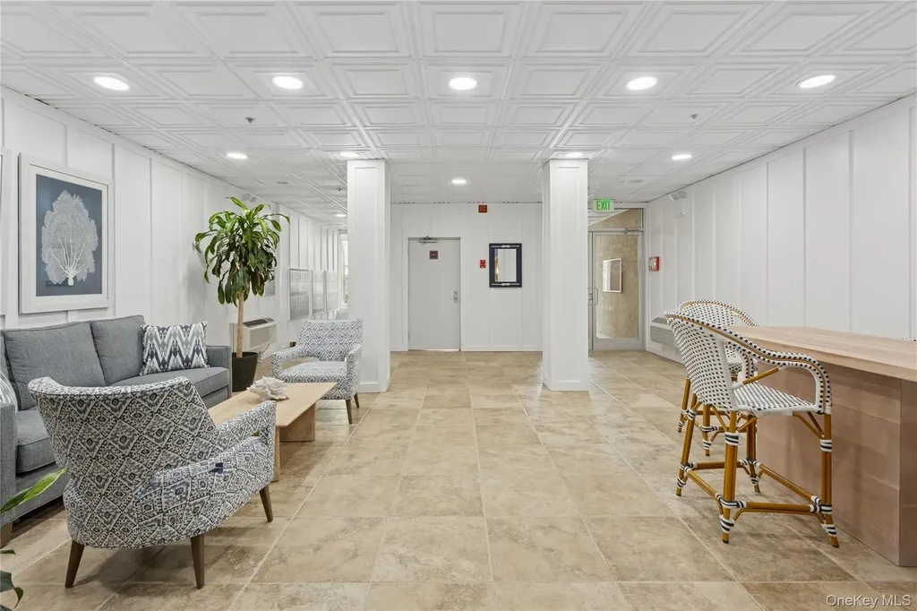 450 W Broadway Long Beach NY 11561