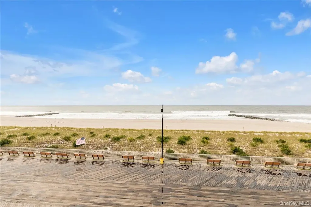 450 W Broadway Long Beach NY 11561