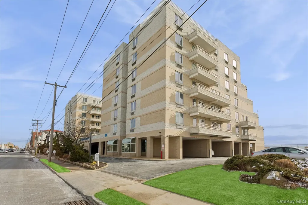 450 W Broadway Long Beach NY 11561