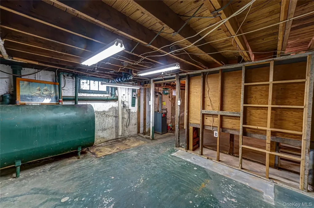 67 Edgewood Road West Islip NY 11795