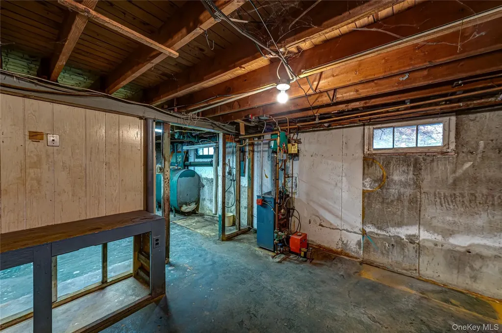 67 Edgewood Road West Islip NY 11795