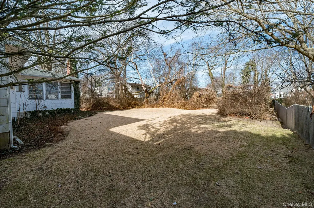 67 Edgewood Road West Islip NY 11795
