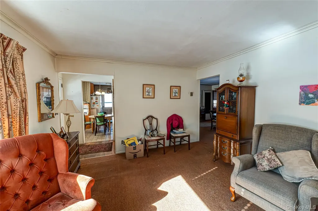 67 Edgewood Road West Islip NY 11795