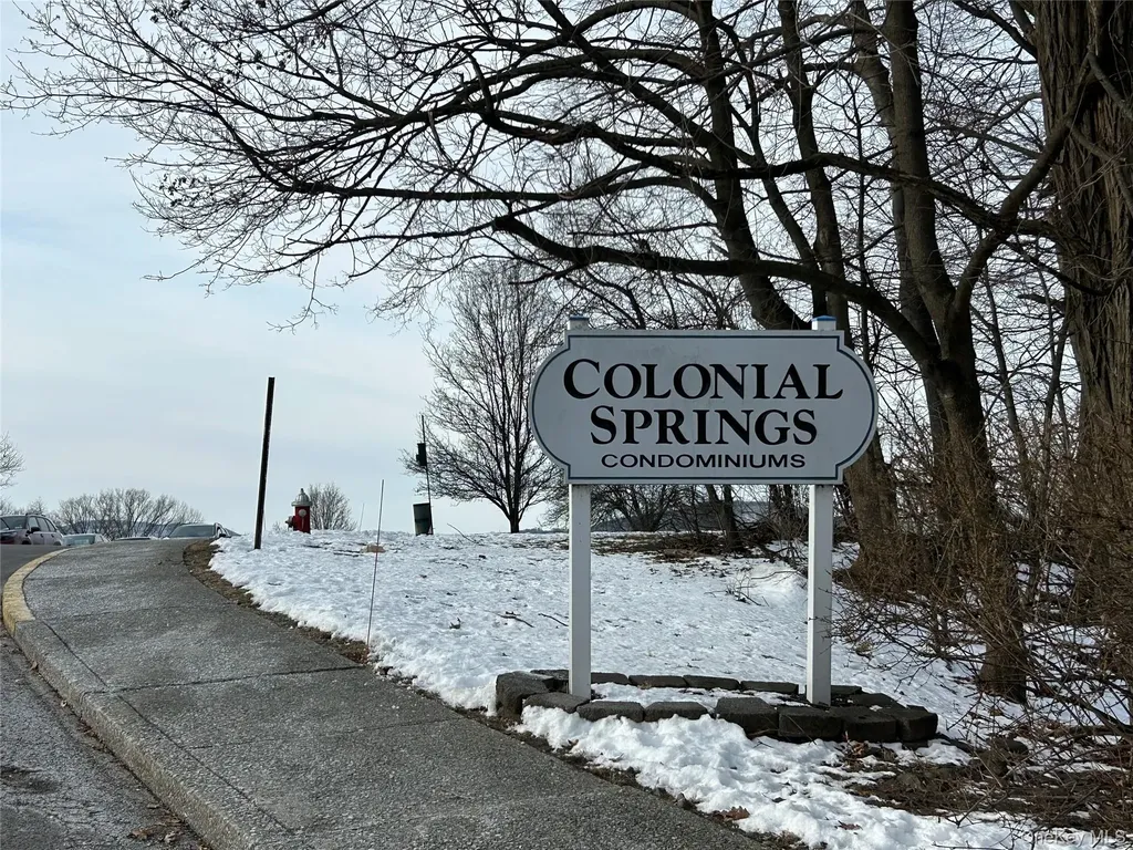 8 Colonial Road Beacon NY 12508