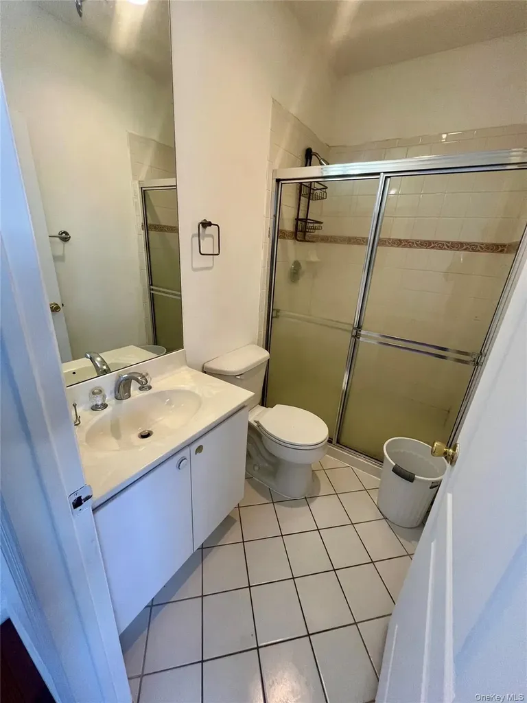 39 Independence Way Miller Place NY 11764