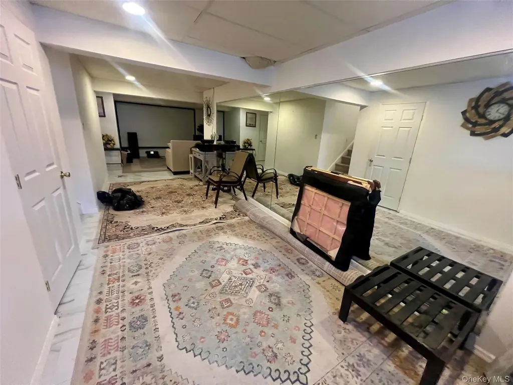 39 Independence Way Miller Place NY 11764