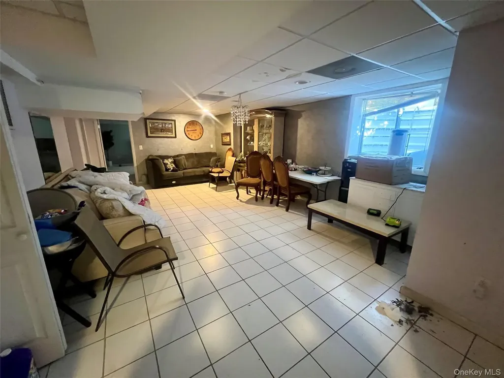 39 Independence Way Miller Place NY 11764