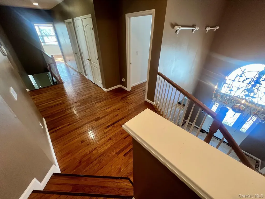 39 Independence Way Miller Place NY 11764