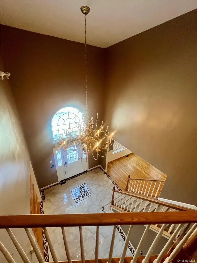39 Independence Way Miller Place NY 11764