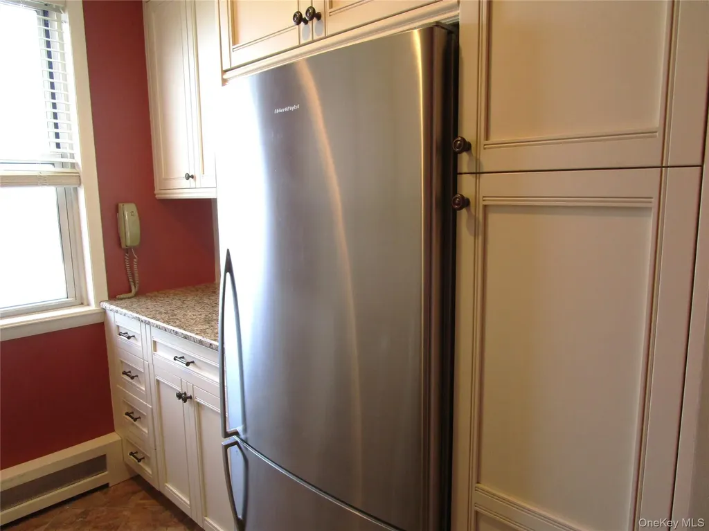 40 Daley Place Lynbrook NY 11563