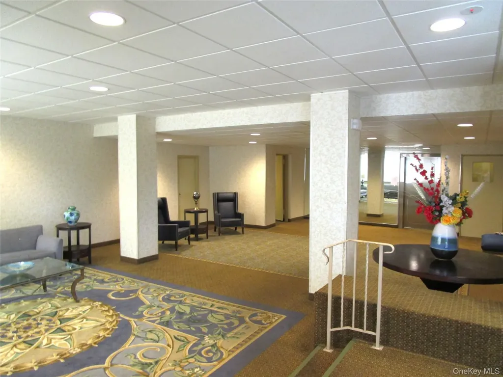 40 Daley Place Lynbrook NY 11563