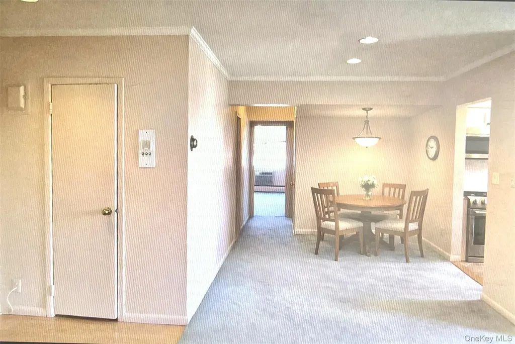 40 Daley Place Lynbrook NY 11563