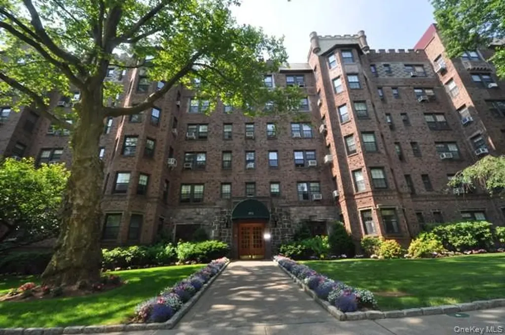 253 Garth Road Scarsdale NY 10583