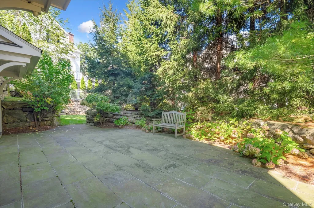 14 Cider Mill Circle Armonk NY 10504