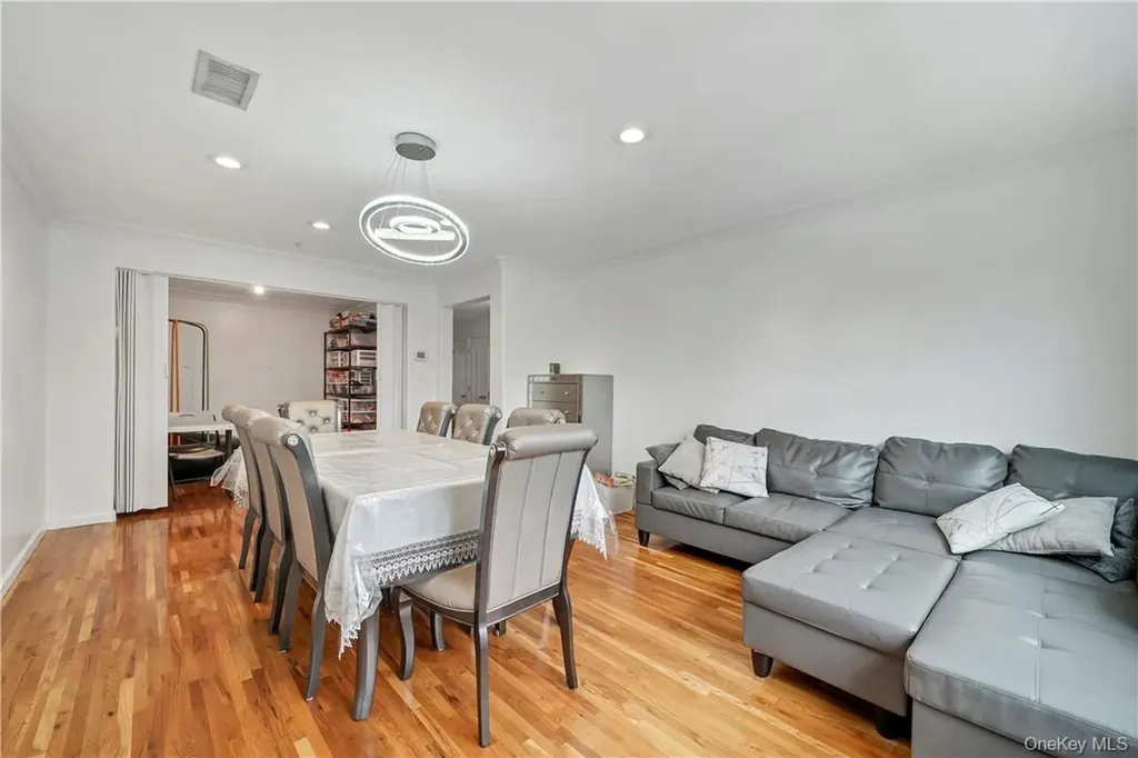 8 Elm Street Spring Valley NY 10977