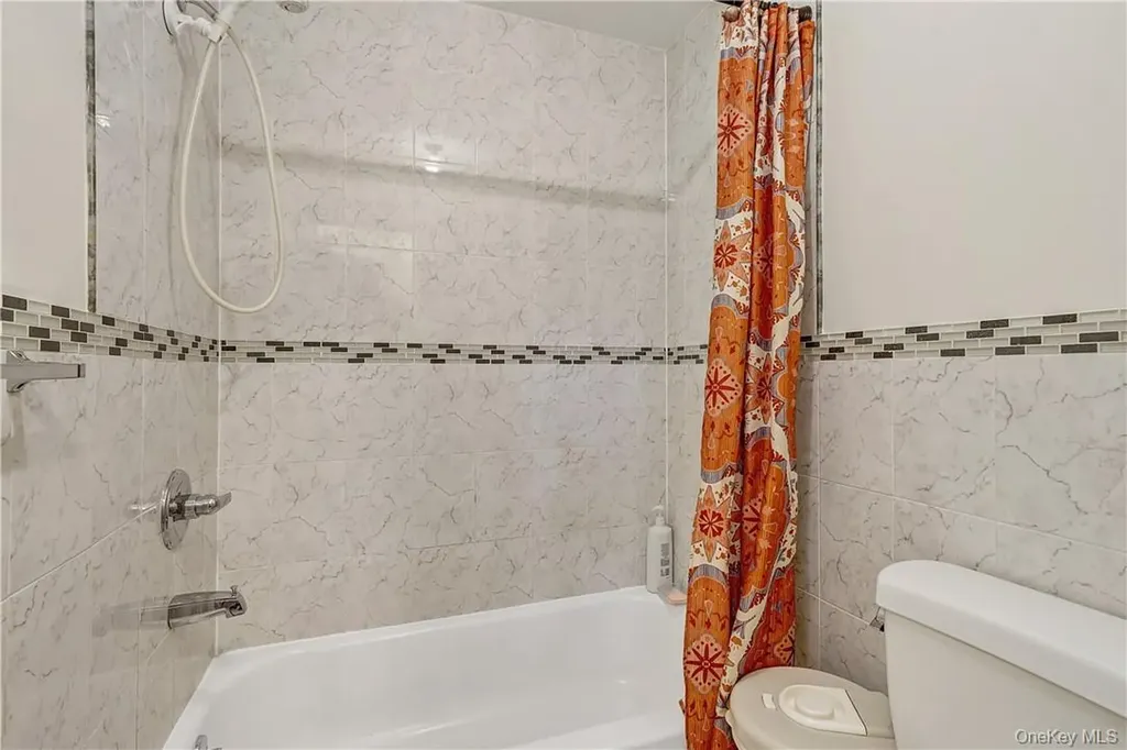 8 Elm Street Spring Valley NY 10977