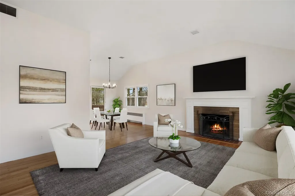 23 Apple Lane Briarcliff Manor NY 10510