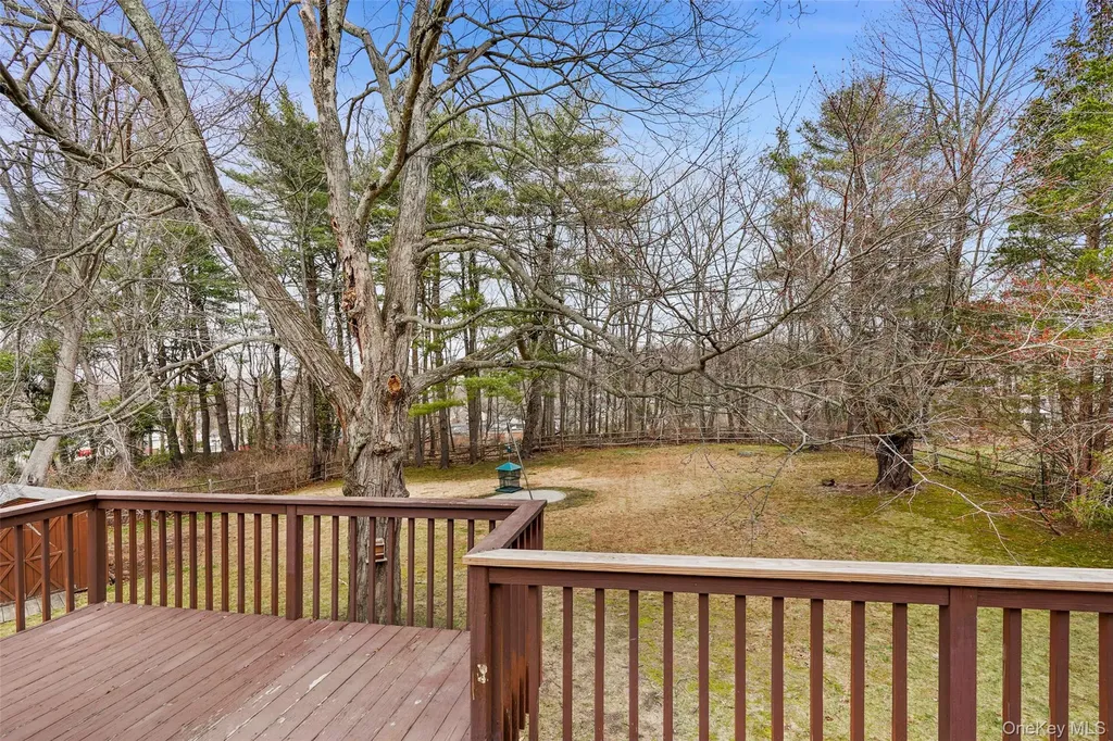 23 Apple Lane Briarcliff Manor NY 10510