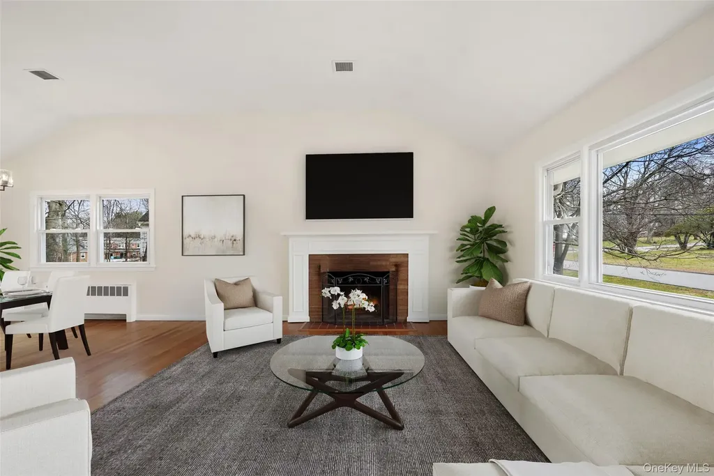 23 Apple Lane Briarcliff Manor NY 10510