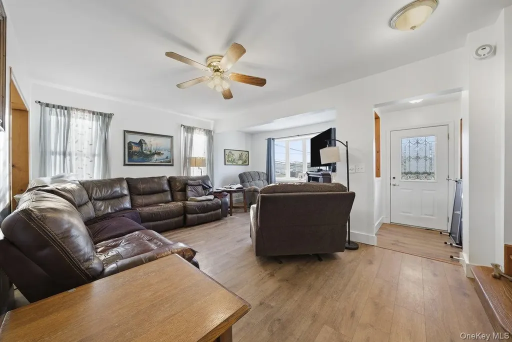 96 Gordon Street Yonkers NY 10701