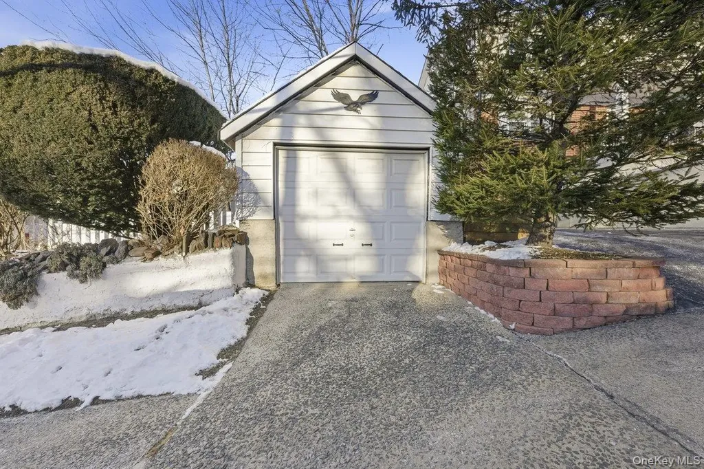 96 Gordon Street Yonkers NY 10701