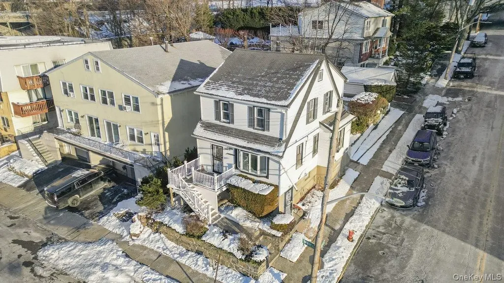96 Gordon Street Yonkers NY 10701