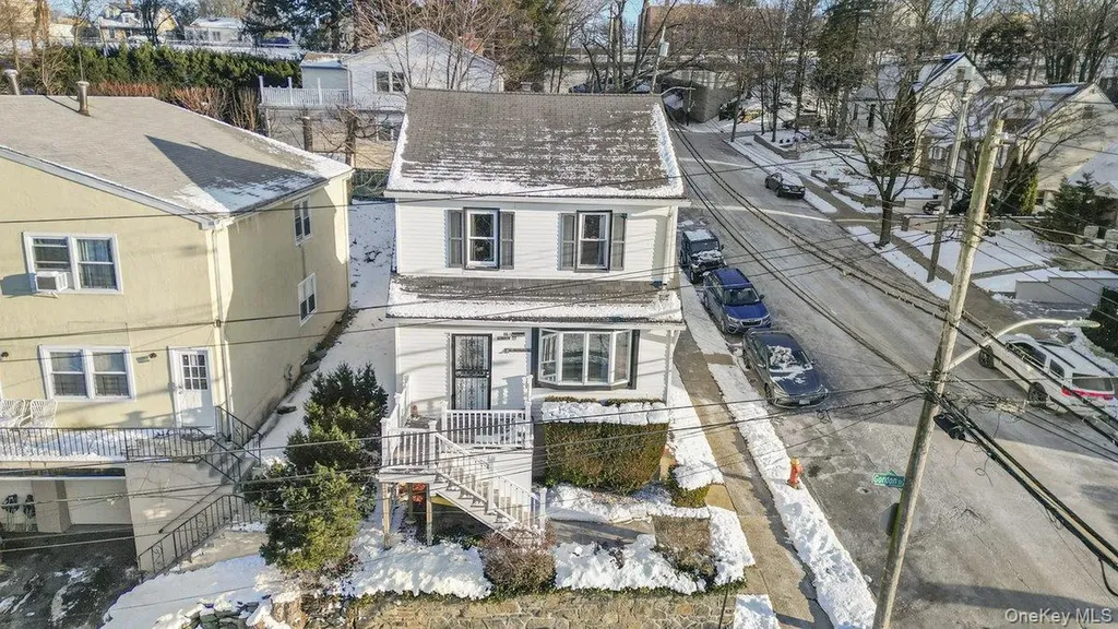 96 Gordon Street Yonkers NY 10701
