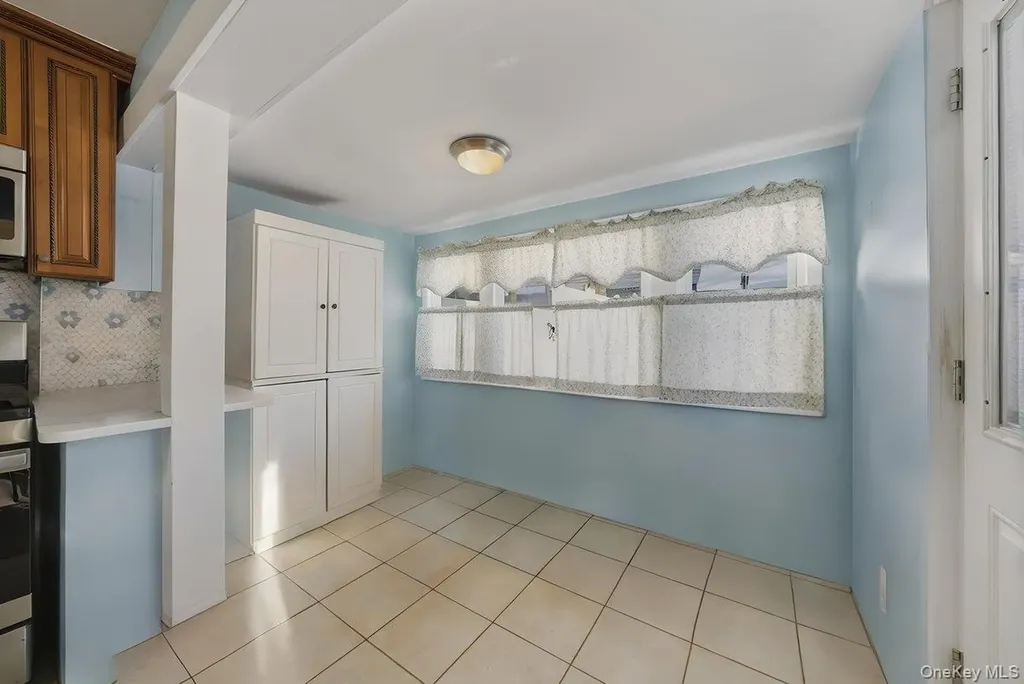96 Gordon Street Yonkers NY 10701